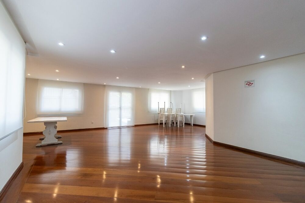 Apartamento à venda com 3 quartos, 90m² - Foto 2