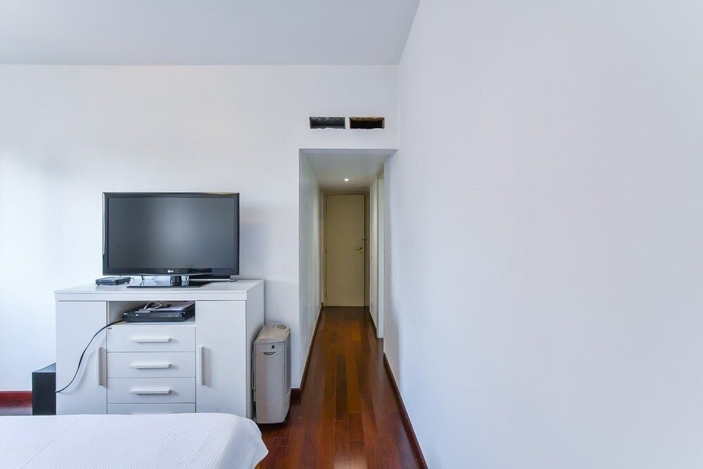 Apartamento à venda com 4 quartos, 200m² - Foto 15