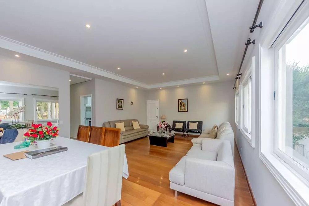 Casa, 3 quartos, 222 m² - Foto 2
