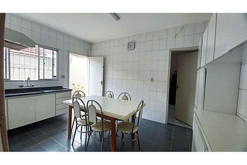 Casa à venda com 2 quartos, 93m² - Foto 4