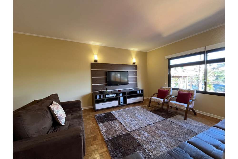 Casa à venda com 3 quartos, 269m² - Foto 8