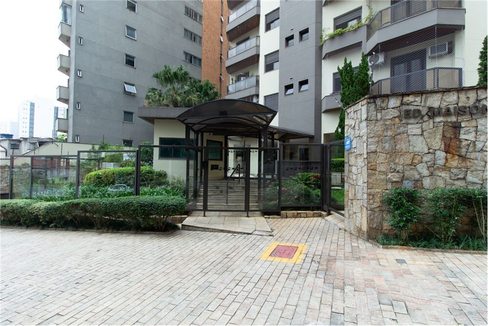 Apartamento, 3 quartos, 162 m² - Foto 2