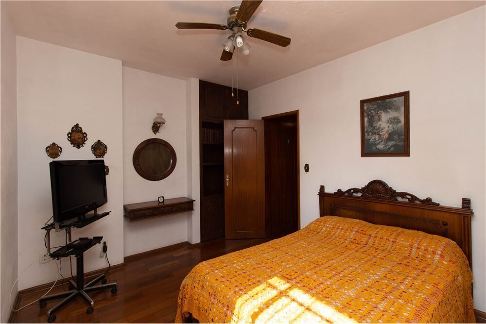 Casa à venda com 3 quartos, 205m² - Foto 3