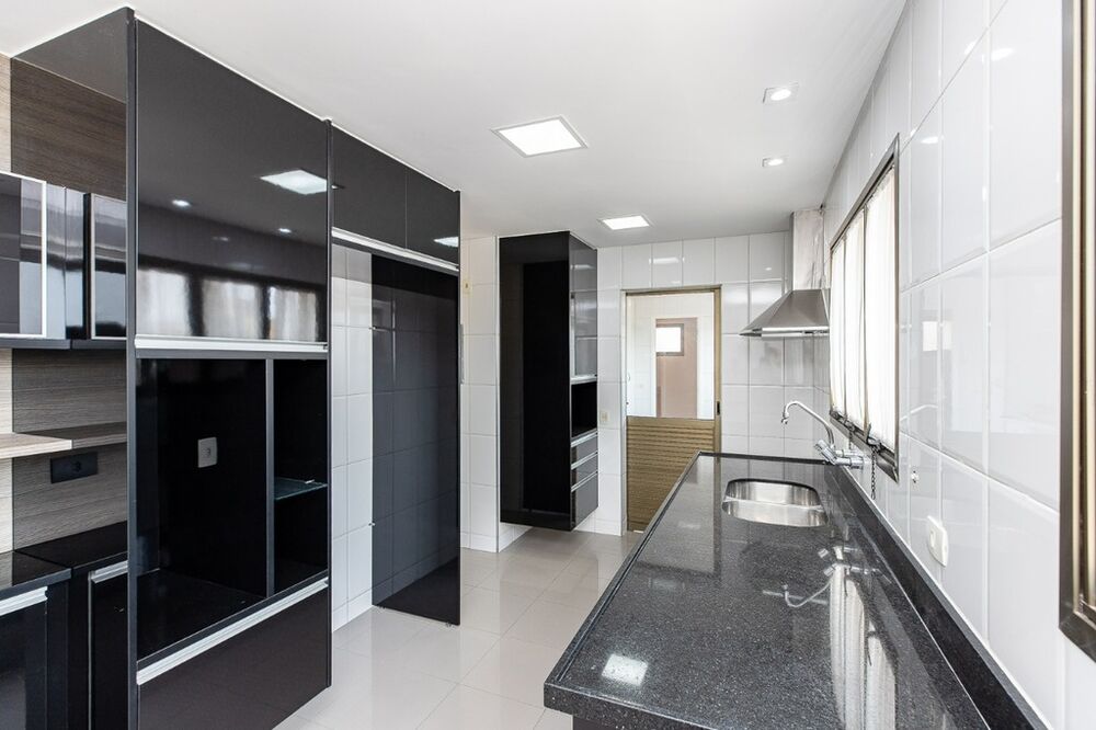 Apartamento à venda com 4 quartos, 186m² - Foto 7
