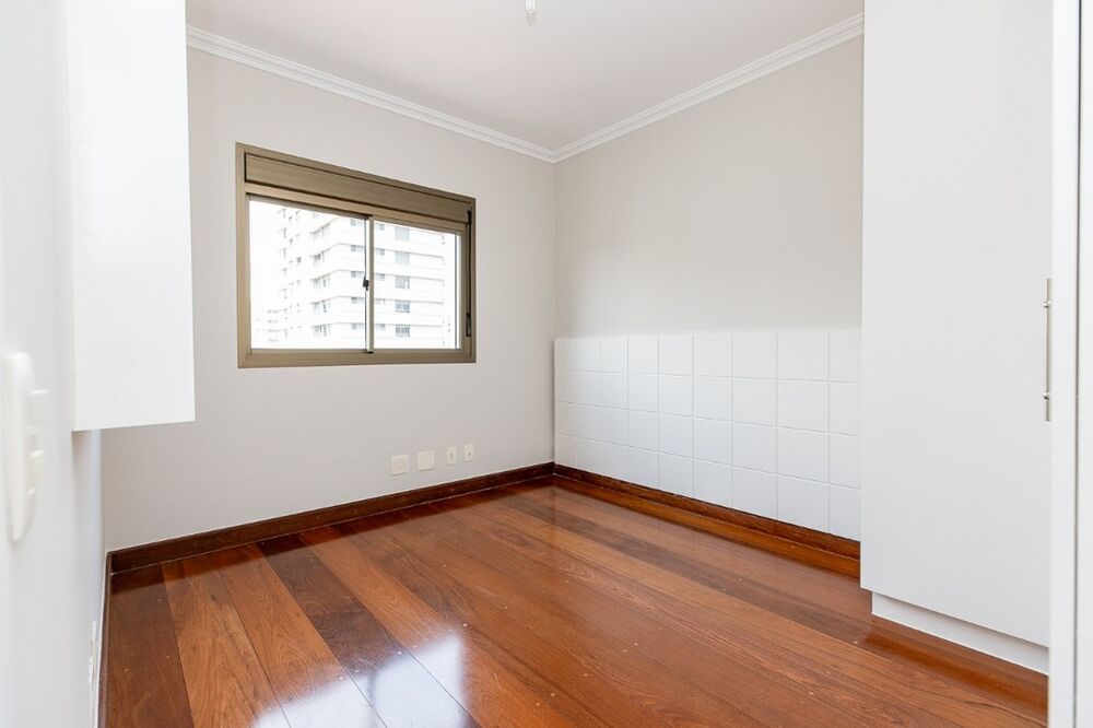 Apartamento à venda com 4 quartos, 186m² - Foto 6