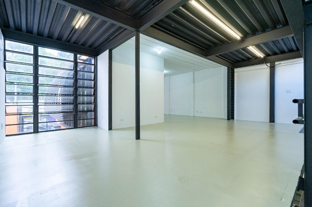 Prédio Inteiro à venda, 212m² - Foto 1