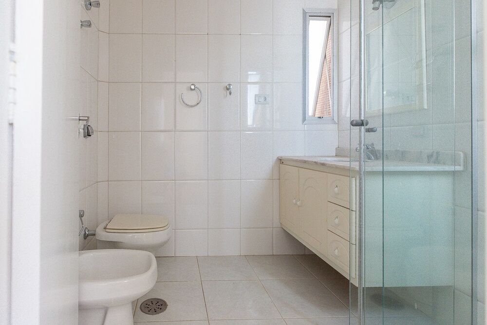Apartamento à venda com 3 quartos, 95m² - Foto 1