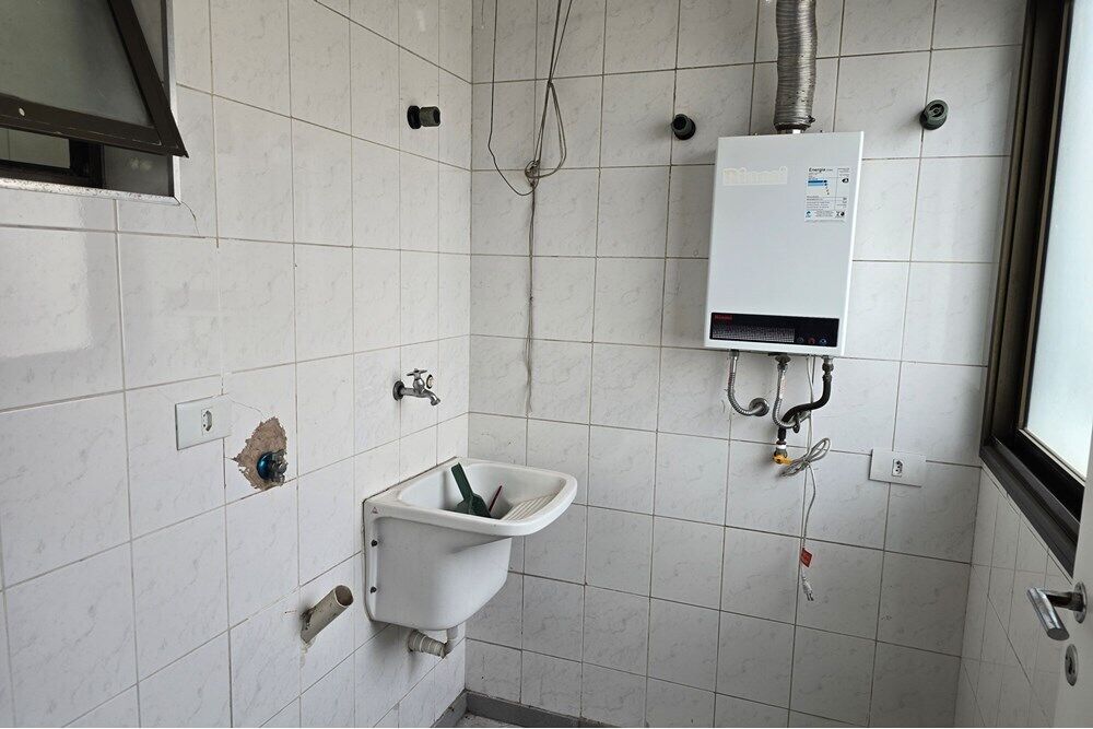 Apartamento à venda com 3 quartos, 81m² - Foto 7