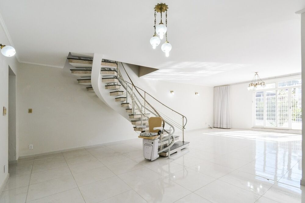 Casa à venda com 3 quartos, 282m² - Foto 7