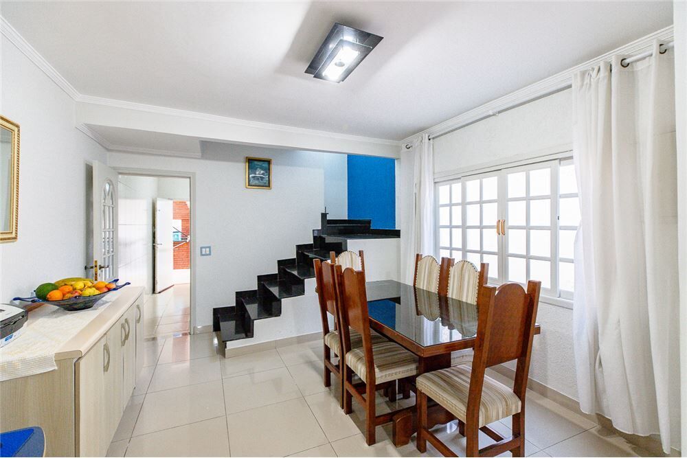 Casa à venda com 3 quartos, 260m² - Foto 5