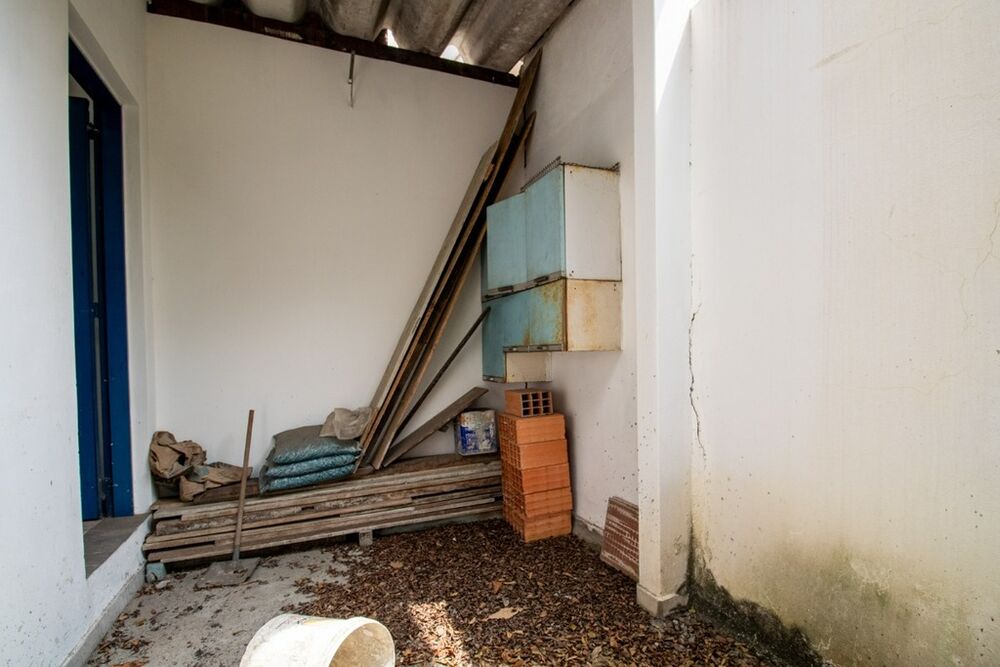 Casa à venda com 4 quartos, 236m² - Foto 2