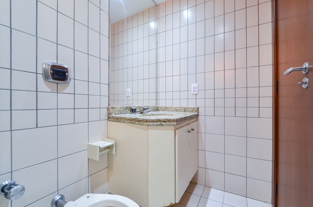 Apartamento à venda com 4 quartos, 202m² - Foto 8