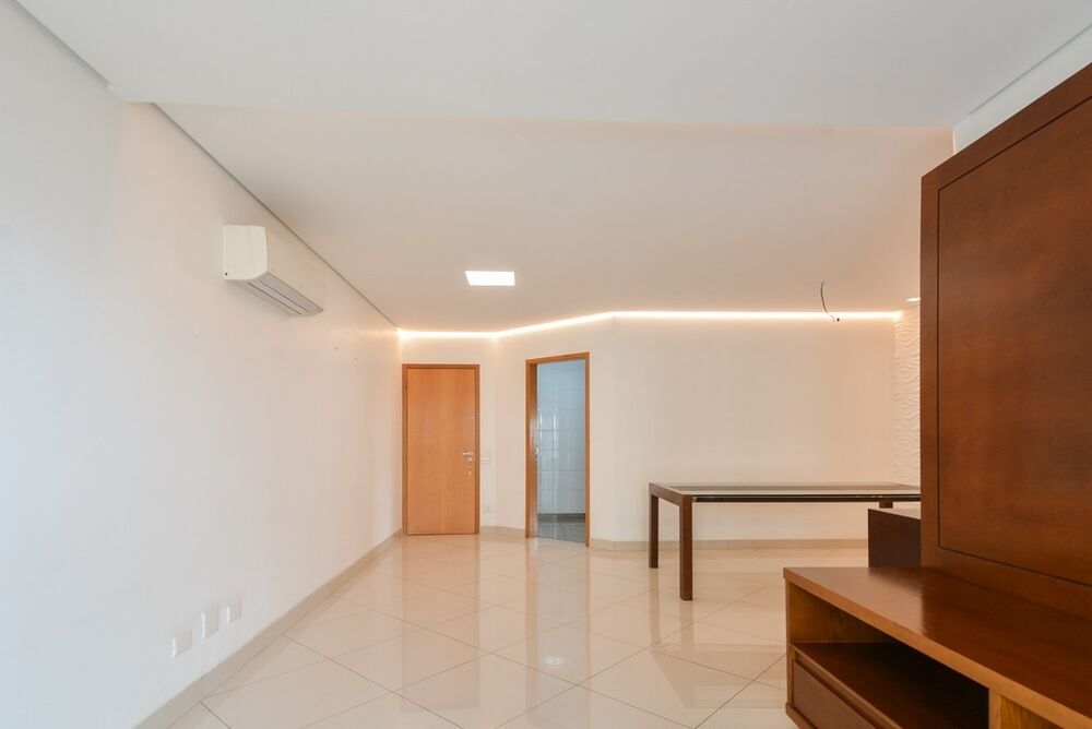Apartamento à venda com 3 quartos, 138m² - Foto 11