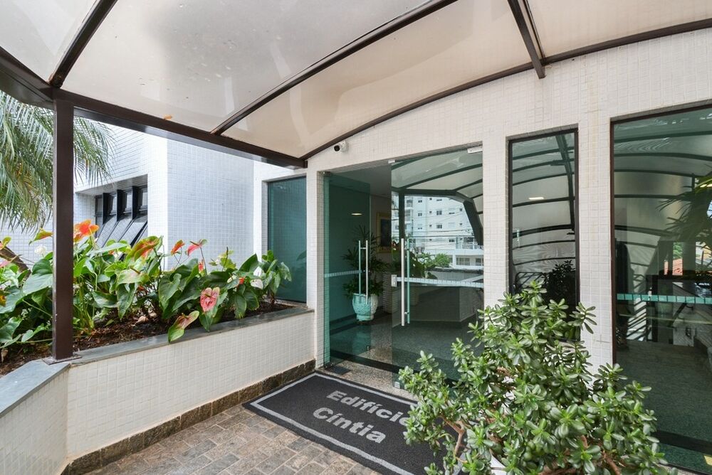 Apartamento à venda com 3 quartos, 138m² - Foto 1