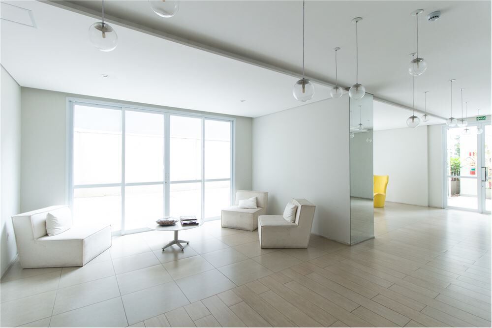Apartamento à venda com 1 quarto, 36m² - Foto 2