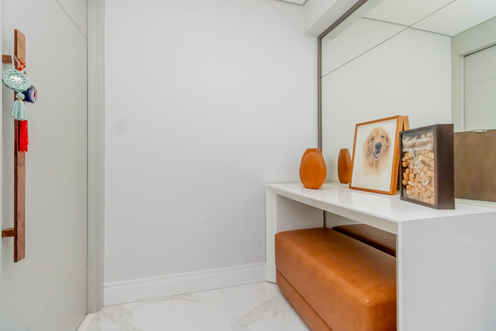 Apartamento à venda com 2 quartos, 81m² - Foto 2