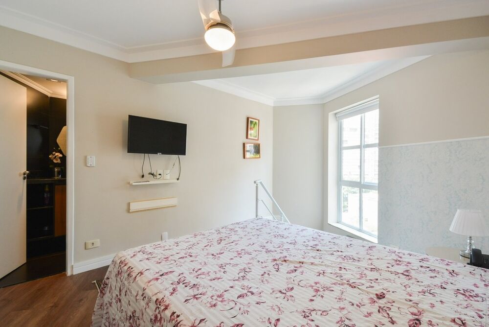 Apartamento à venda com 1 quarto, 46m² - Foto 2