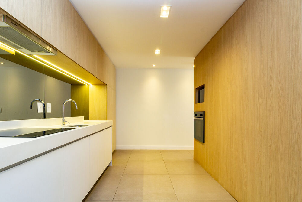 Apartamento à venda com 3 quartos, 84m² - Foto 4