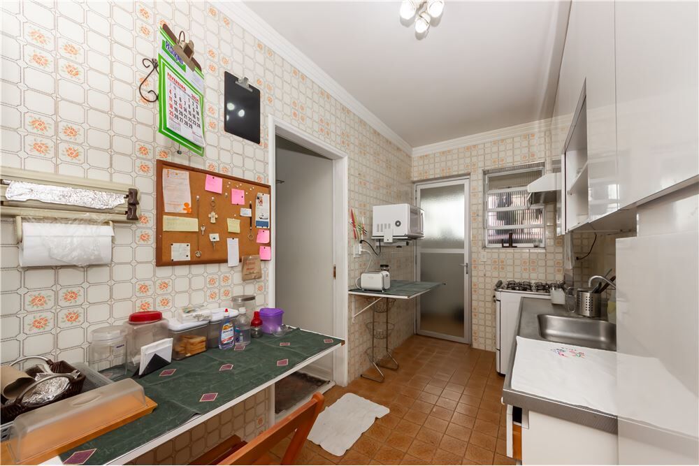 Apartamento à venda com 3 quartos, 90m² - Foto 3
