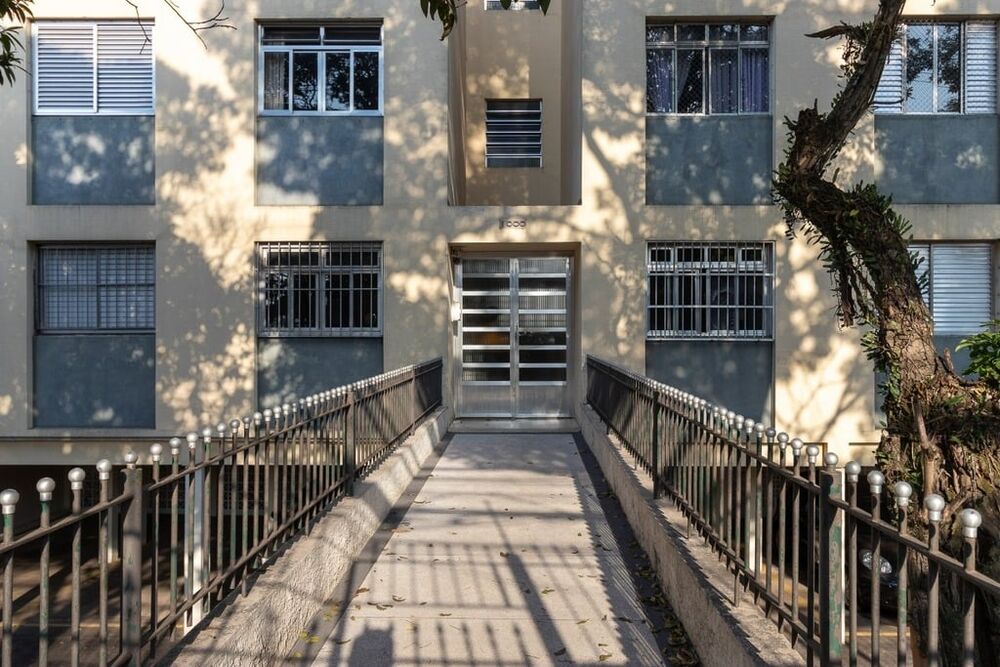 Apartamento à venda com 2 quartos, 65m² - Foto 2
