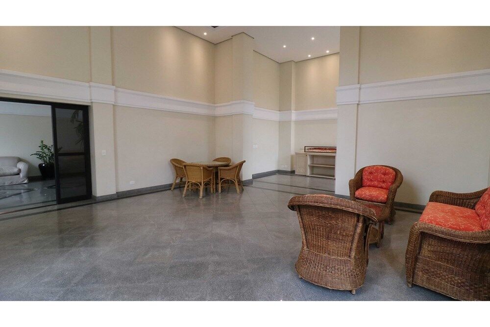 Apartamento à venda com 4 quartos, 234m² - Foto 9