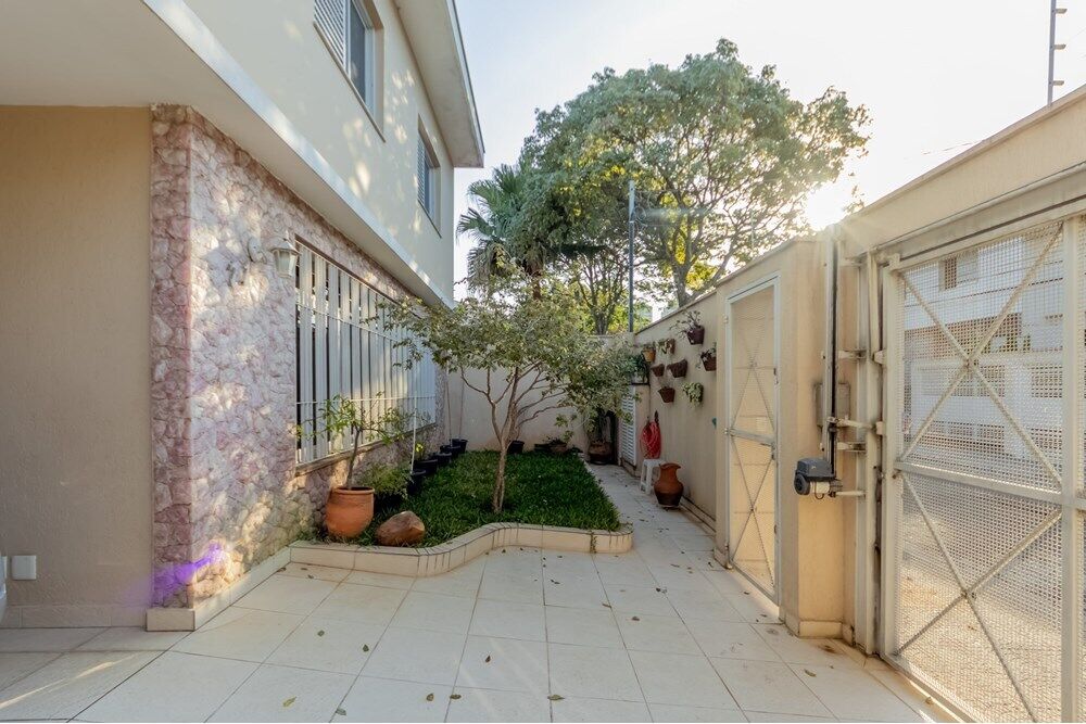 Casa, 4 quartos, 237 m² - Foto 8