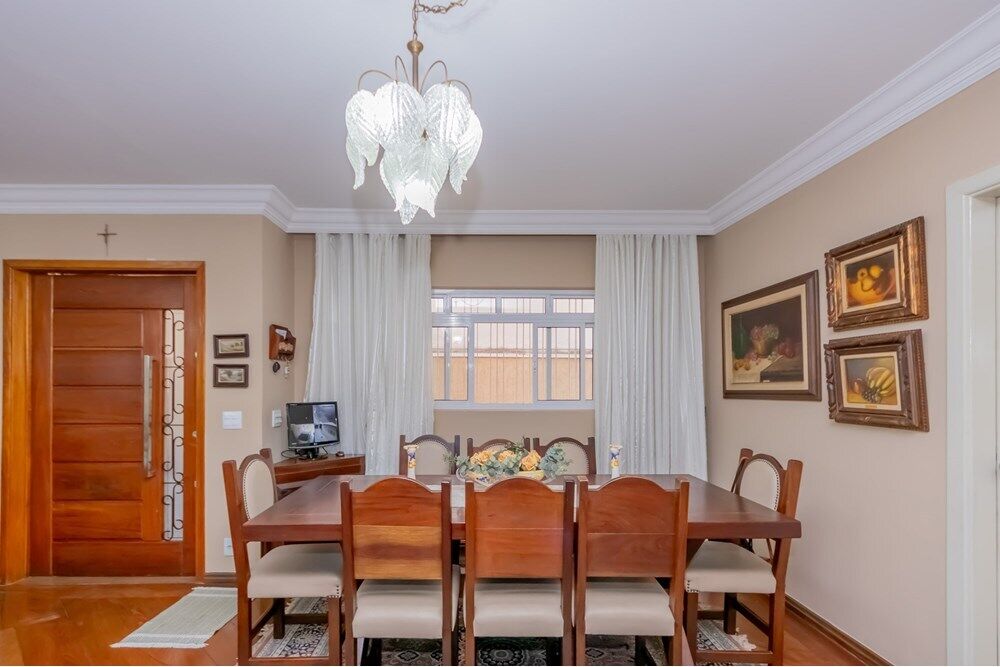 Casa, 4 quartos, 237 m² - Foto 2