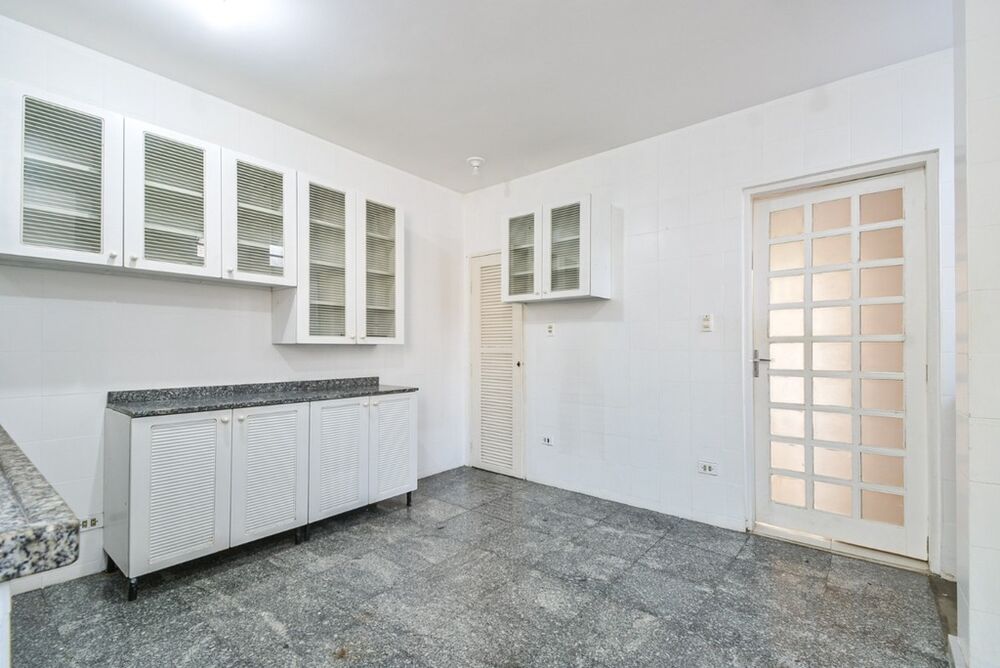 Casa à venda com 4 quartos, 205m² - Foto 30