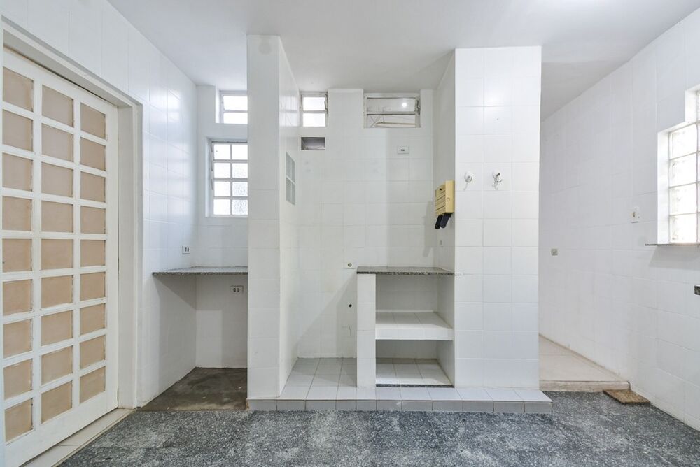 Casa à venda com 4 quartos, 205m² - Foto 29