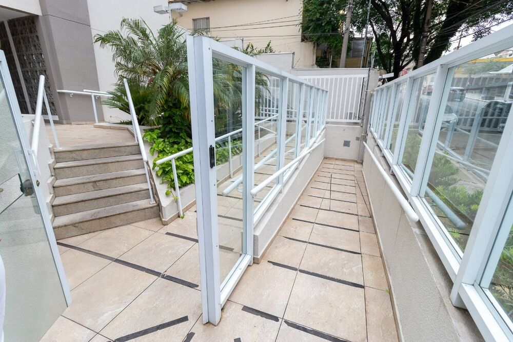 Apartamento à venda com 3 quartos, 86m² - Foto 2