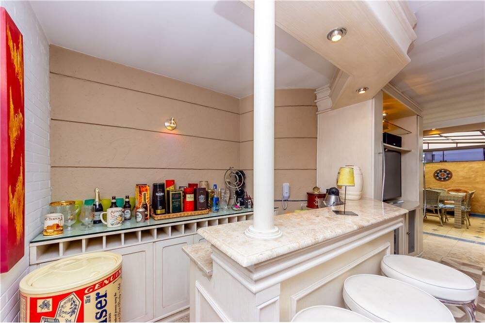 Cobertura, 3 quartos, 195 m² - Foto 4