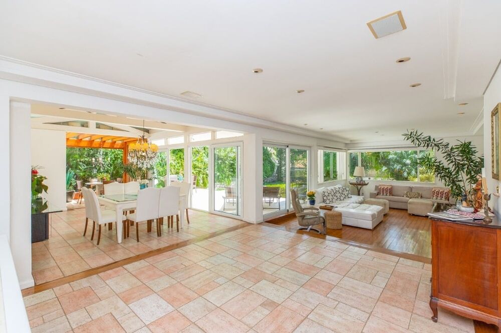 Casa de Condomínio à venda com 4 quartos, 873m² - Foto 2