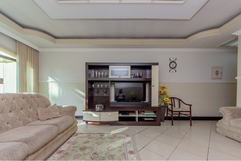 Casa à venda com 3 quartos, 322m² - Foto 8