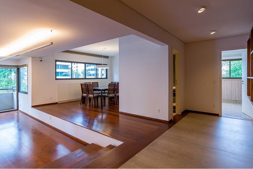 Apartamento à venda com 3 quartos, 287m² - Foto 7
