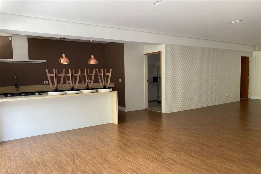 Casa à venda com 3 quartos, 135m² - Foto 2