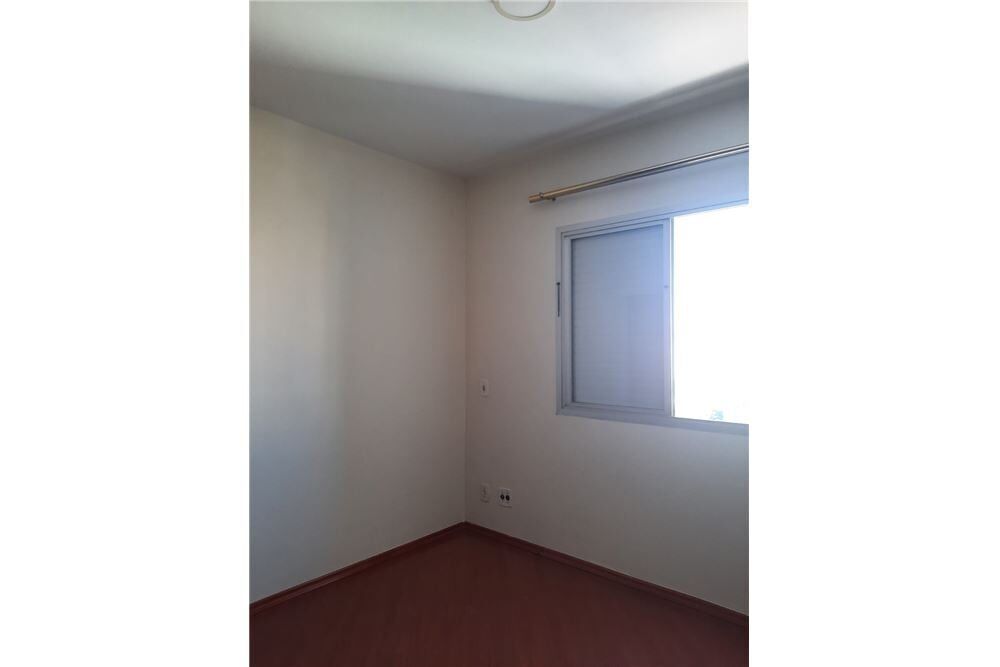 Apartamento à venda com 1 quarto, 36m² - Foto 2