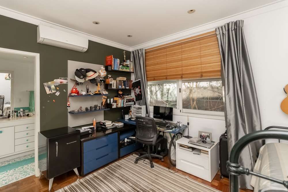 Casa à venda com 3 quartos, 308m² - Foto 7