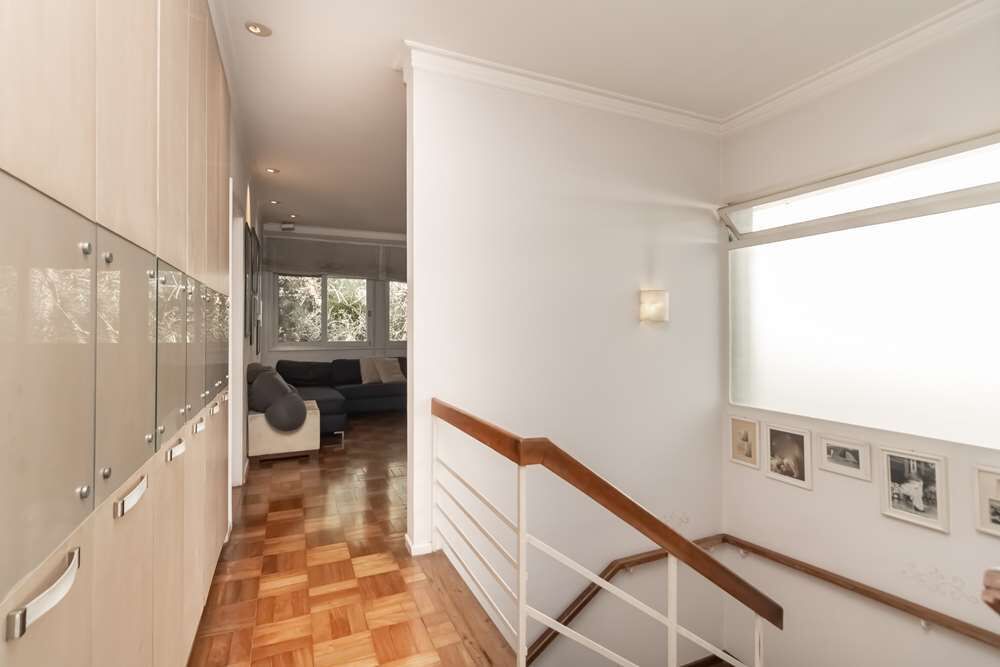 Casa à venda com 3 quartos, 308m² - Foto 8