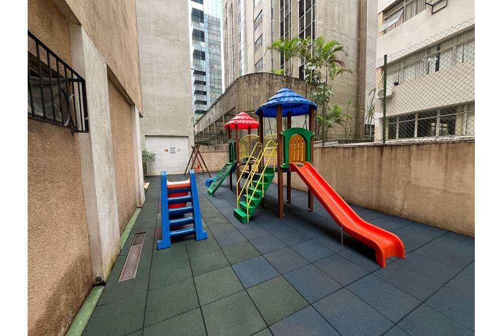 Apartamento à venda com 3 quartos, 115m² - Foto 2