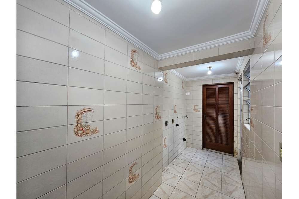 Casa à venda com 4 quartos, 196m² - Foto 12