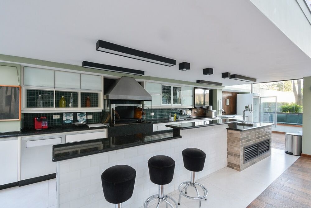 Apartamento à venda com 4 quartos, 374m² - Foto 1