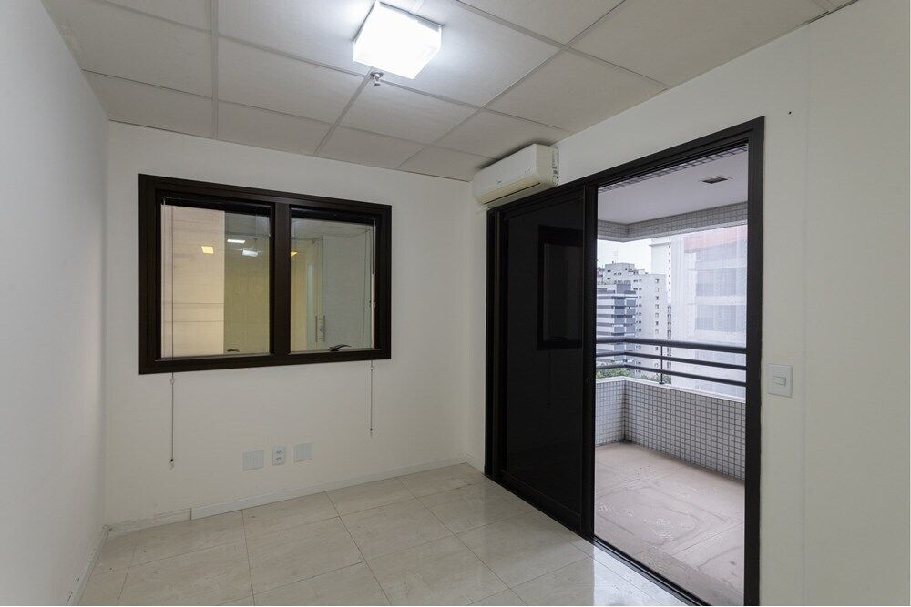 Sala-Conjunto, 210 m² - Foto 1