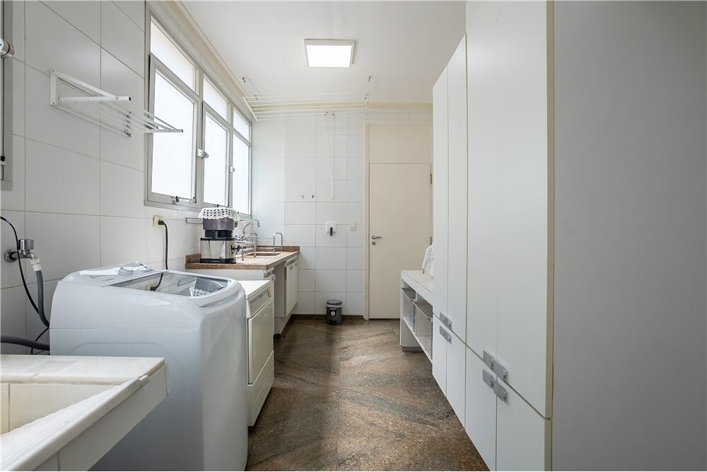 Apartamento, 5 quartos, 296 m² - Foto 1