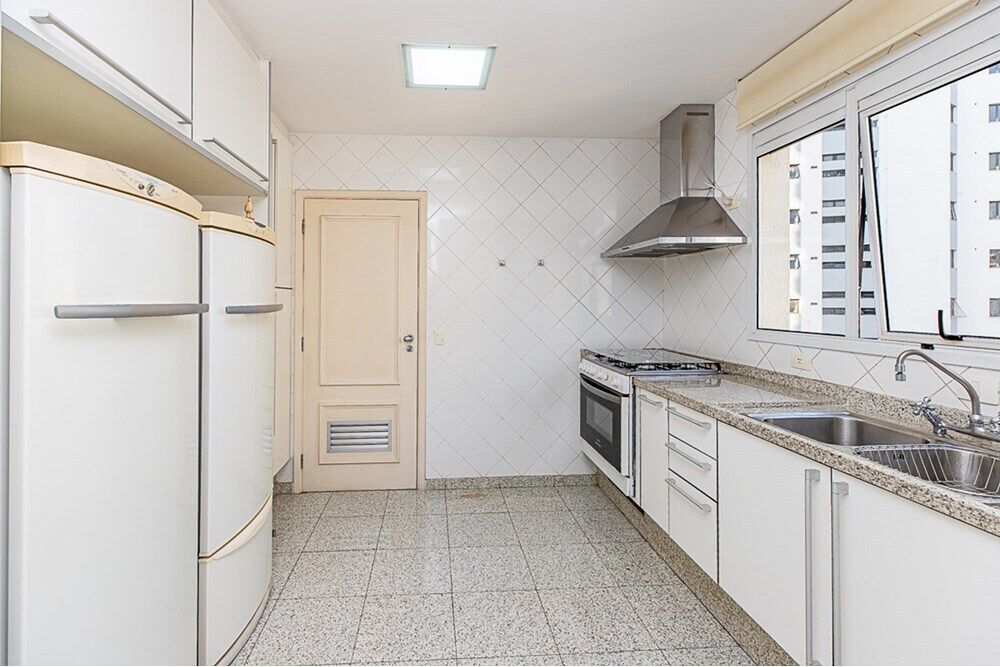 Apartamento à venda com 5 quartos, 340m² - Foto 3