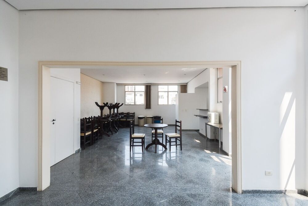 Apartamento à venda com 3 quartos, 76m² - Foto 4