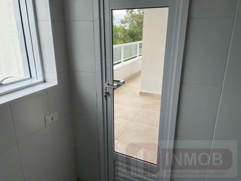 Apartamento à venda com 3 quartos, 96m² - Foto 3