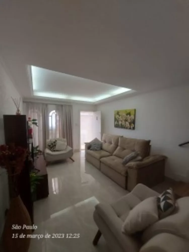 Casa à venda com 2 quartos, 80m² - Foto 1