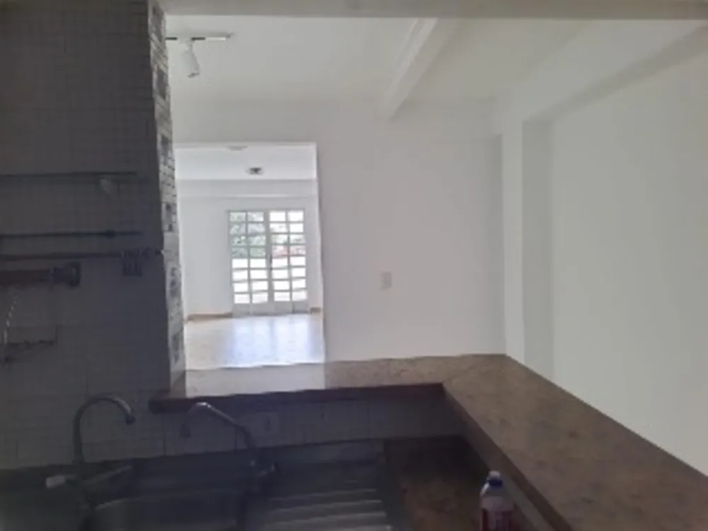 Casa, 3 quartos, 240 m² - Foto 3