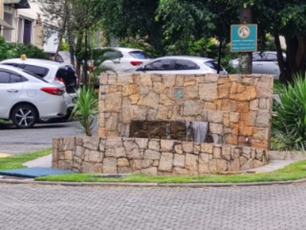 Casa à venda com 3 quartos, 90m² - Foto 3