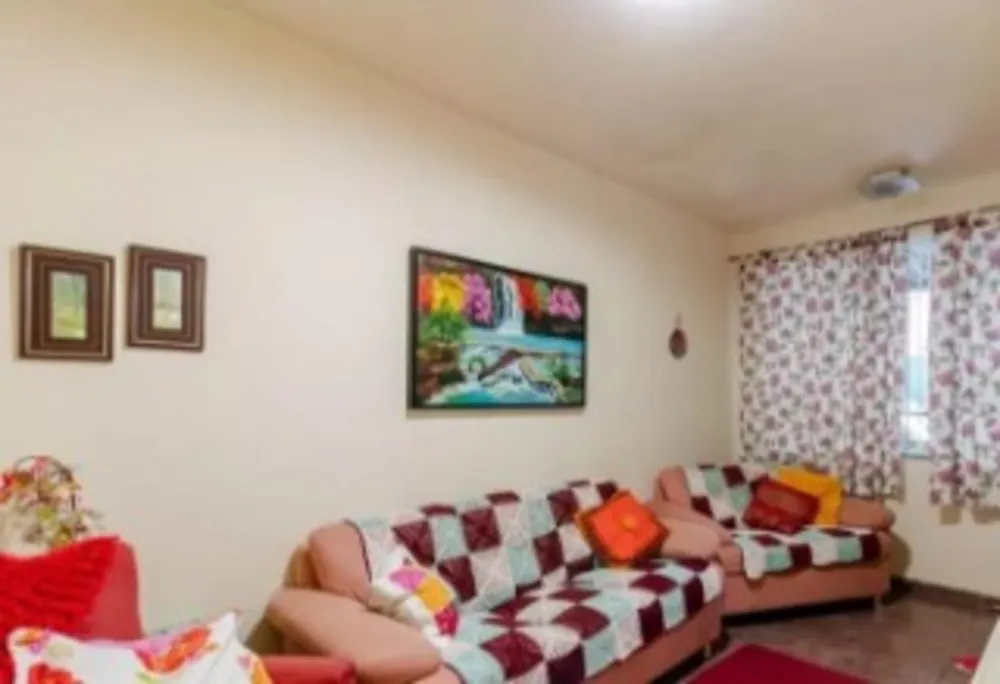 Casa, 5 quartos, 180 m² - Foto 1